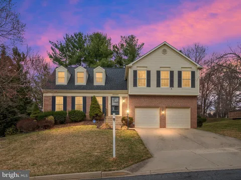 20303 Crown Ridge Court, Germantown, MD MLS: MDMC2166072