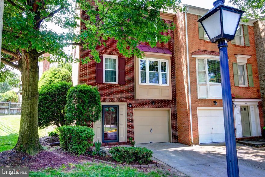 Occoquan's best kept secret! End Unit townhome located in Historic Occoquan   1 /12 Blocks from Downtown. Walk to Water and to all your favorite shops and  restaurants! Delightful Patio and Garden off Liv. Room, Nestled just moments from all major roadways, this home is most certainly convenient for everything you need.   BRAND NEW flooring and Paint,  Don't miss it, schedule today !I