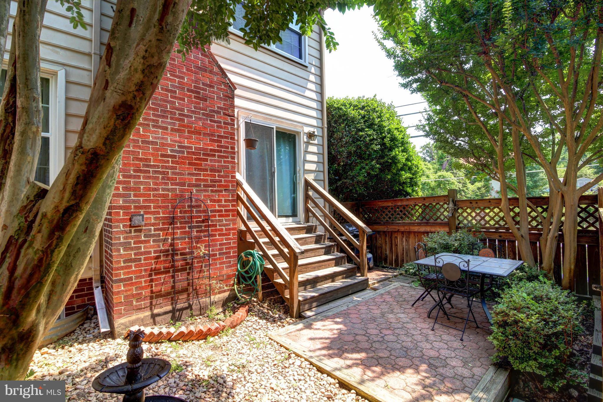 THE HOLLOWS - Residential