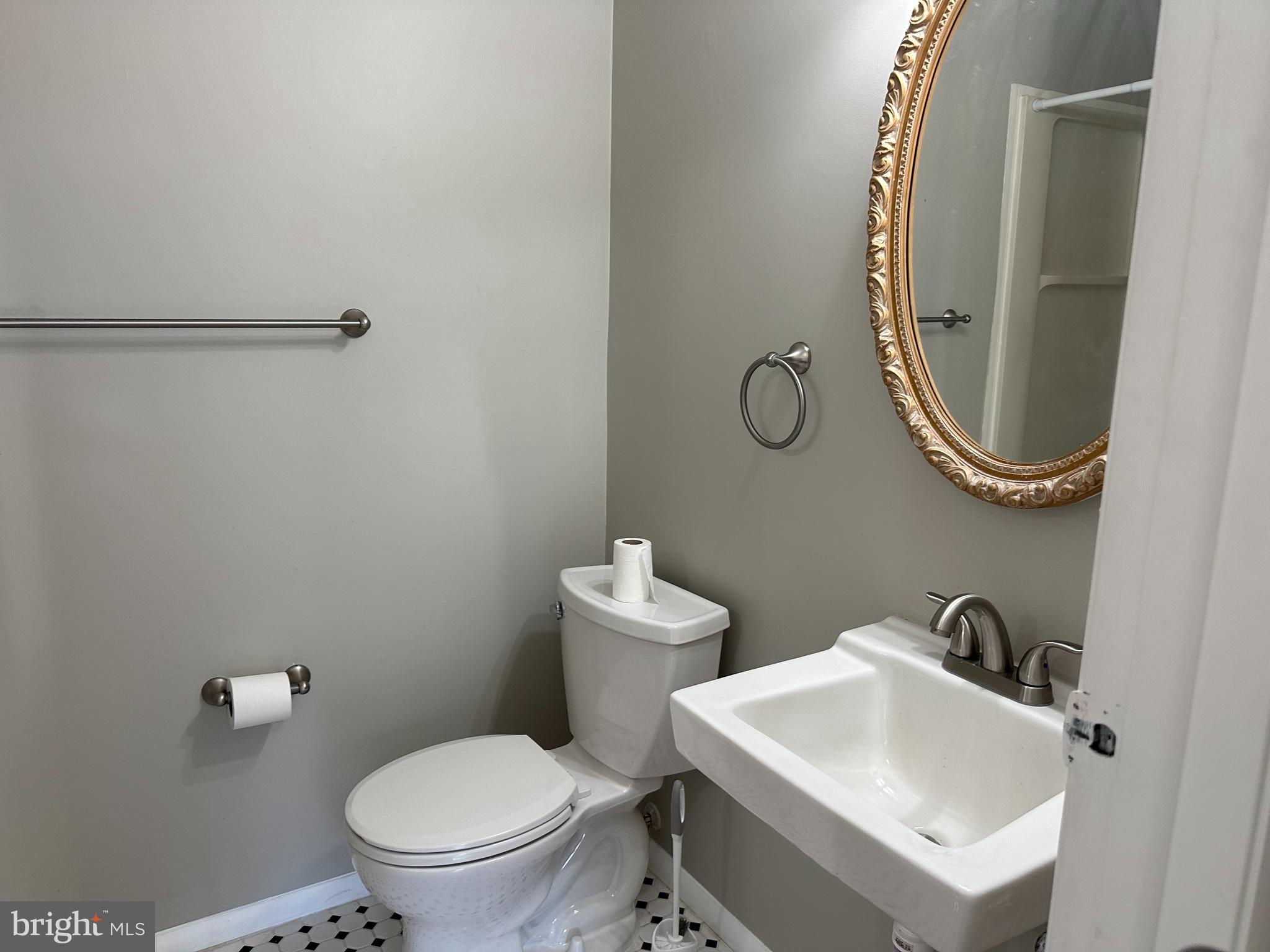 GUNNERS VIEW - Residential Lease