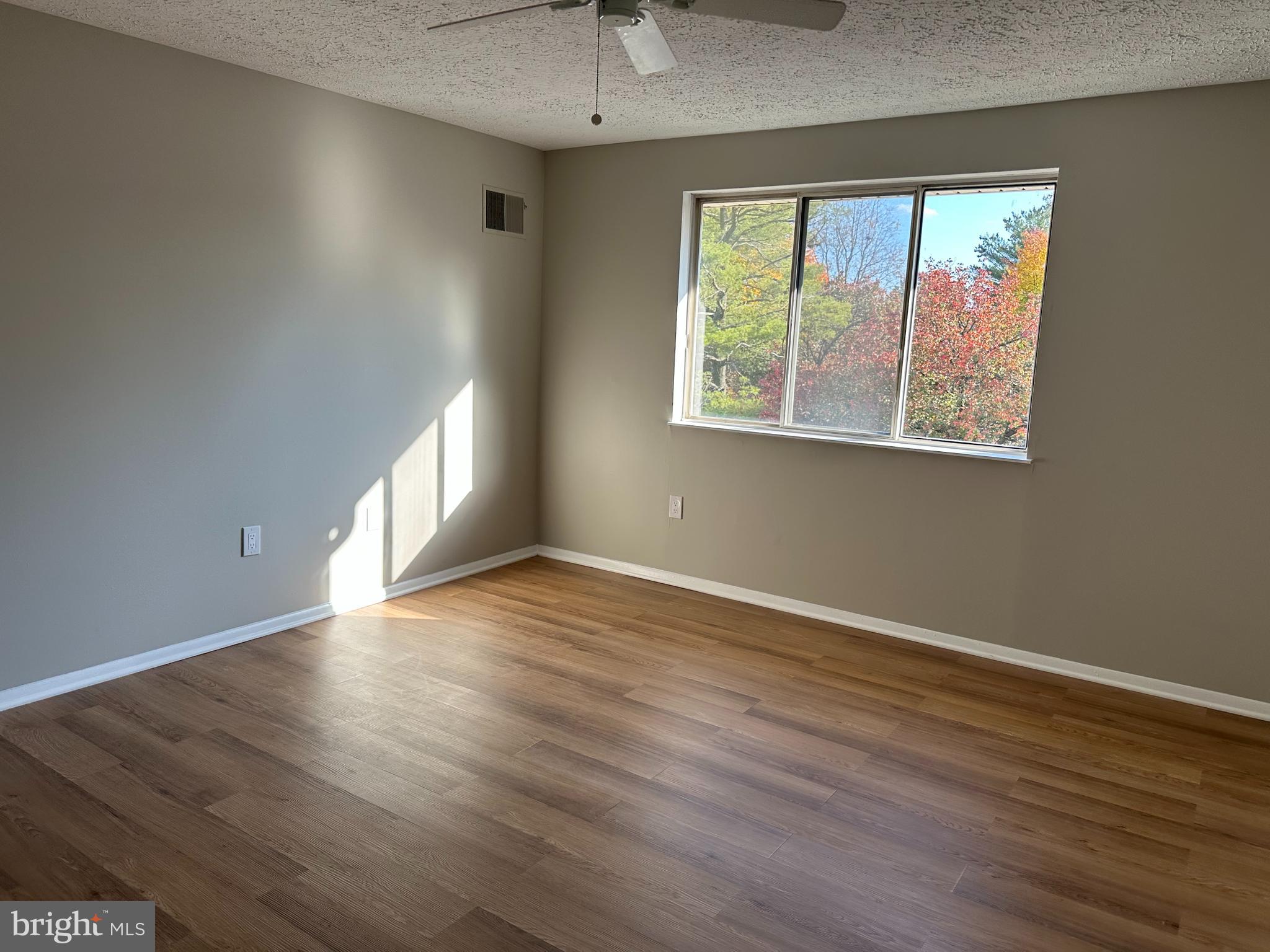 GUNNERS VIEW - Residential Lease