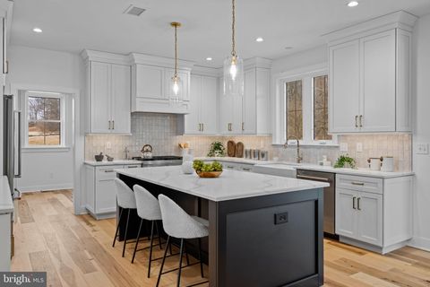 Homes For Sale - 151 Lexington Manor Mnr #LOT 10<br/> GLENMOORE, PA 19343