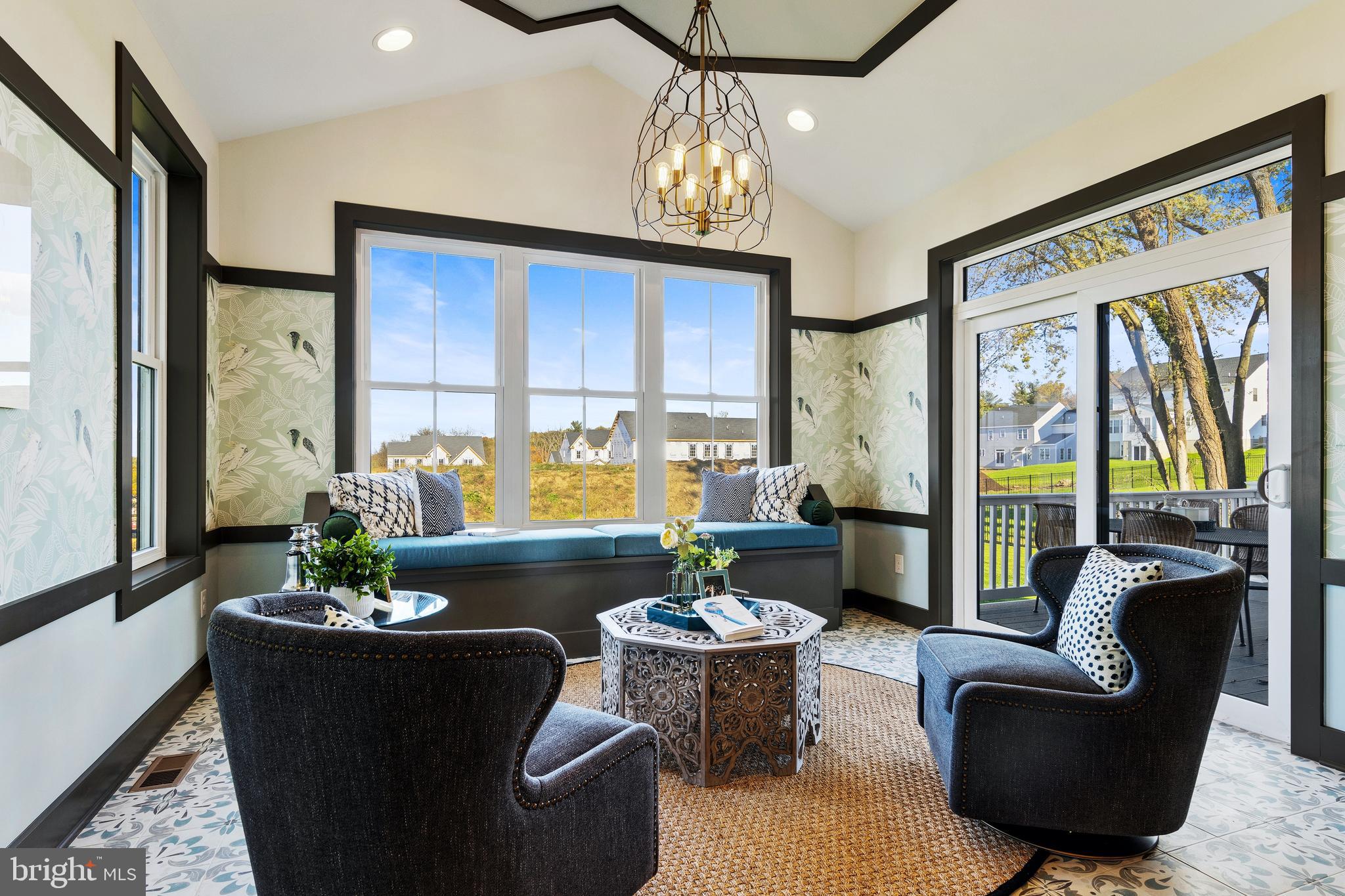 151 LEXINGTON MANOR LOT 10
