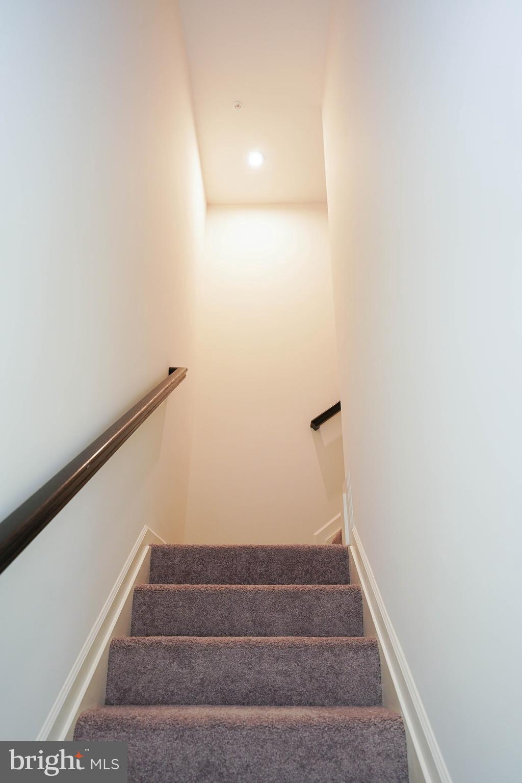 DEEP HARBOUR - Residential Lease