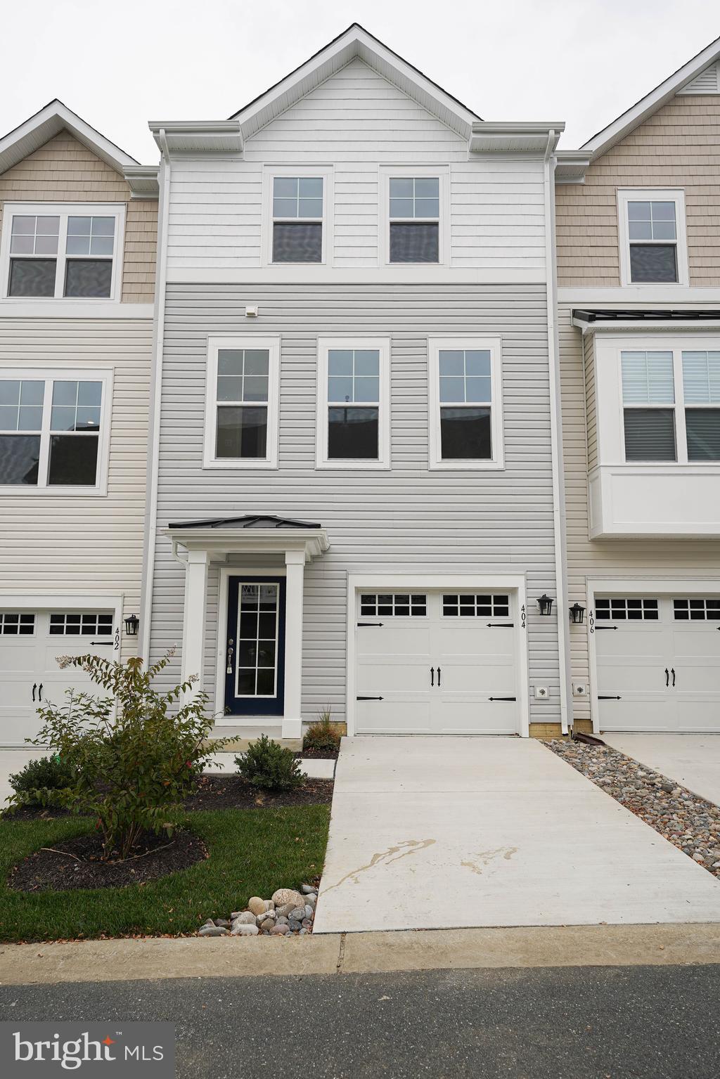 DEEP HARBOUR - Residential Lease