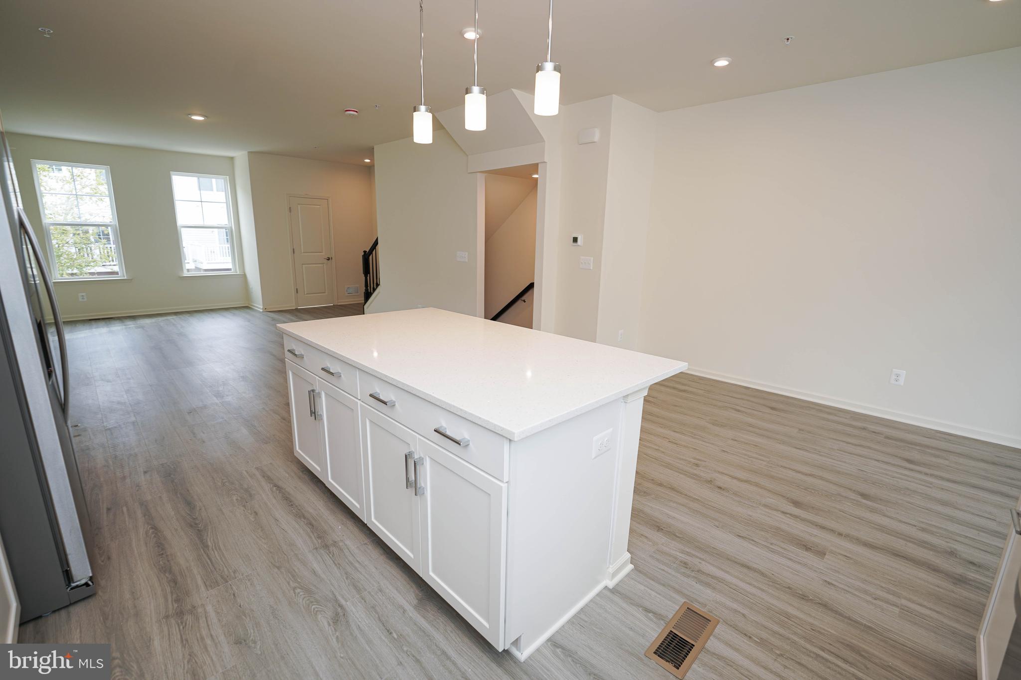 DEEP HARBOUR - Residential Lease