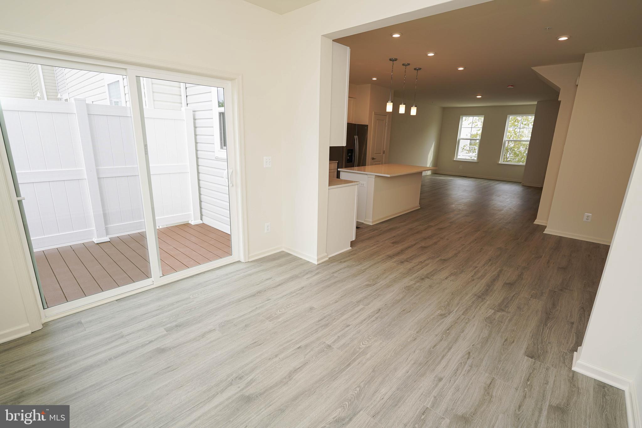 DEEP HARBOUR - Residential Lease