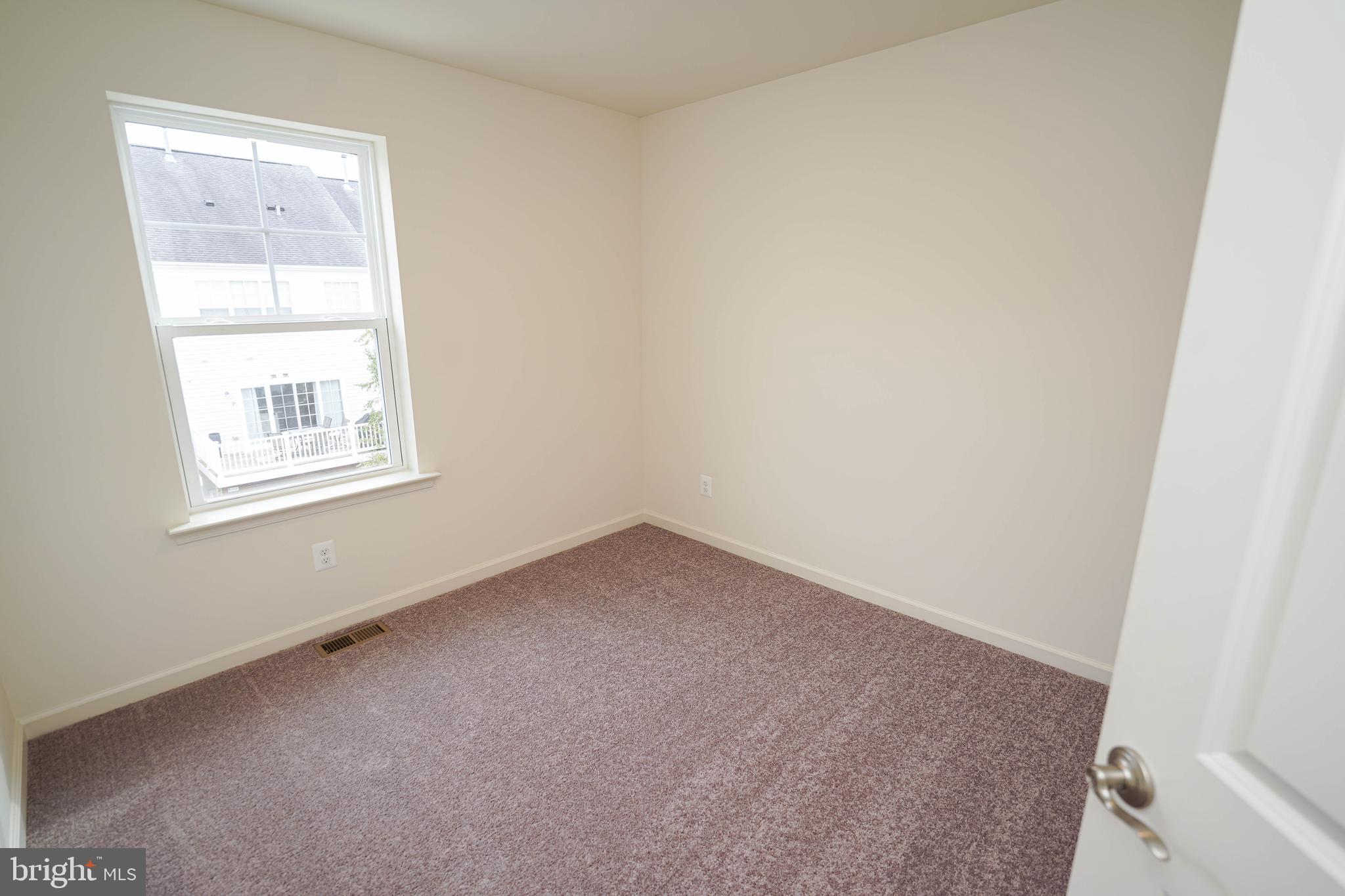 DEEP HARBOUR - Residential Lease