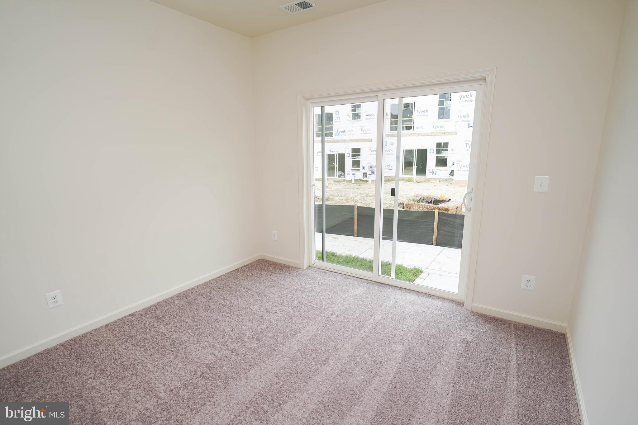 DEEP HARBOUR - Residential Lease