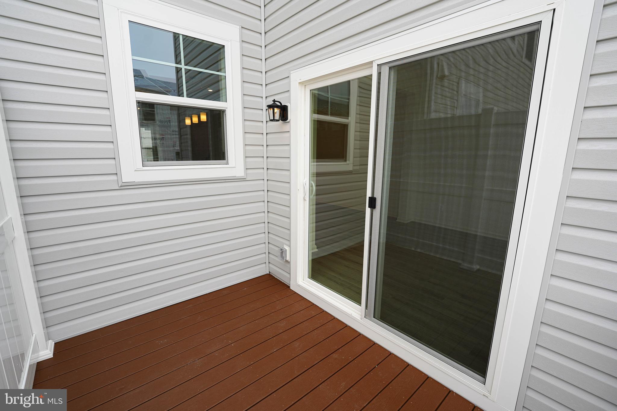 DEEP HARBOUR - Residential Lease