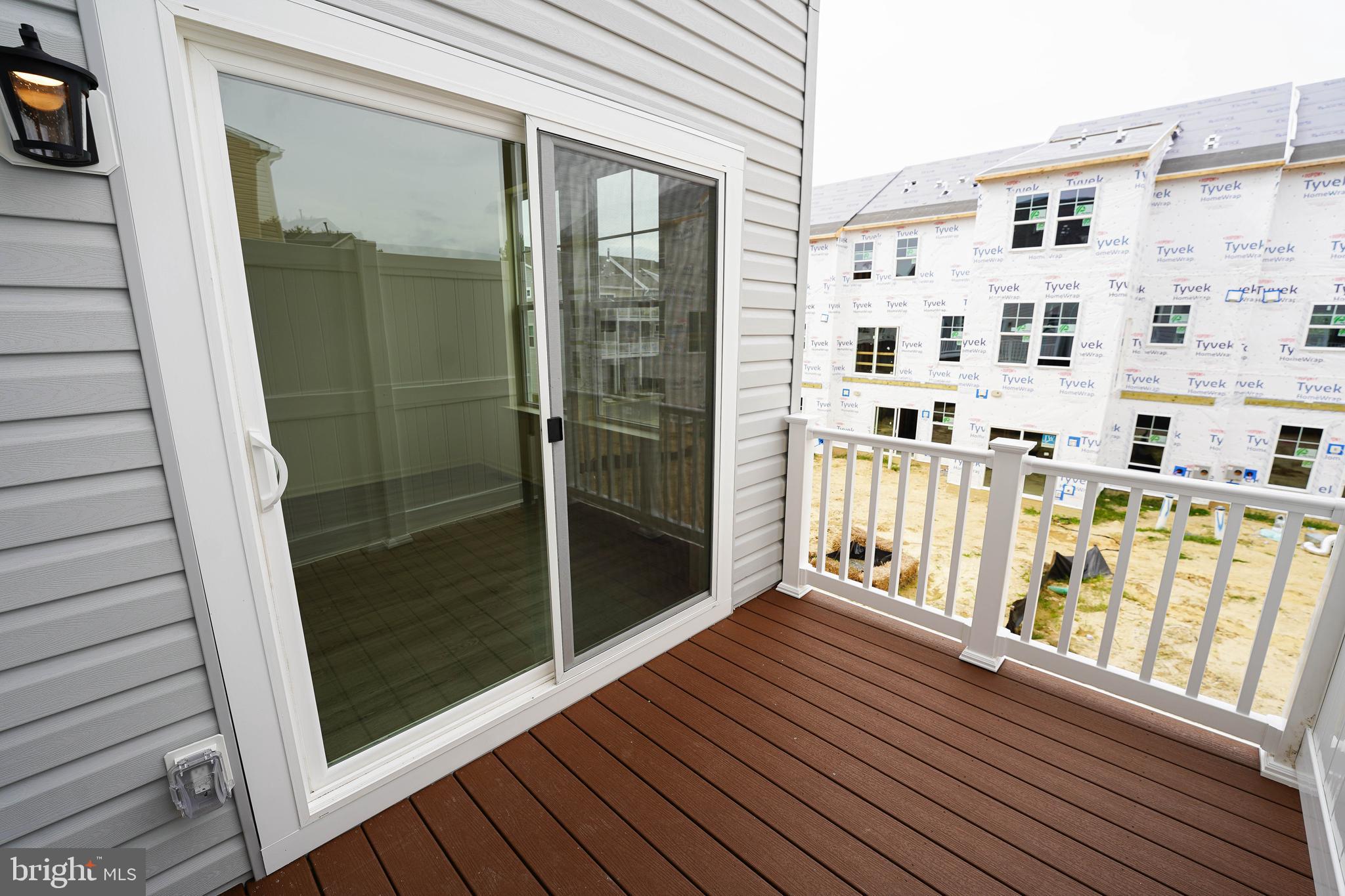 DEEP HARBOUR - Residential Lease