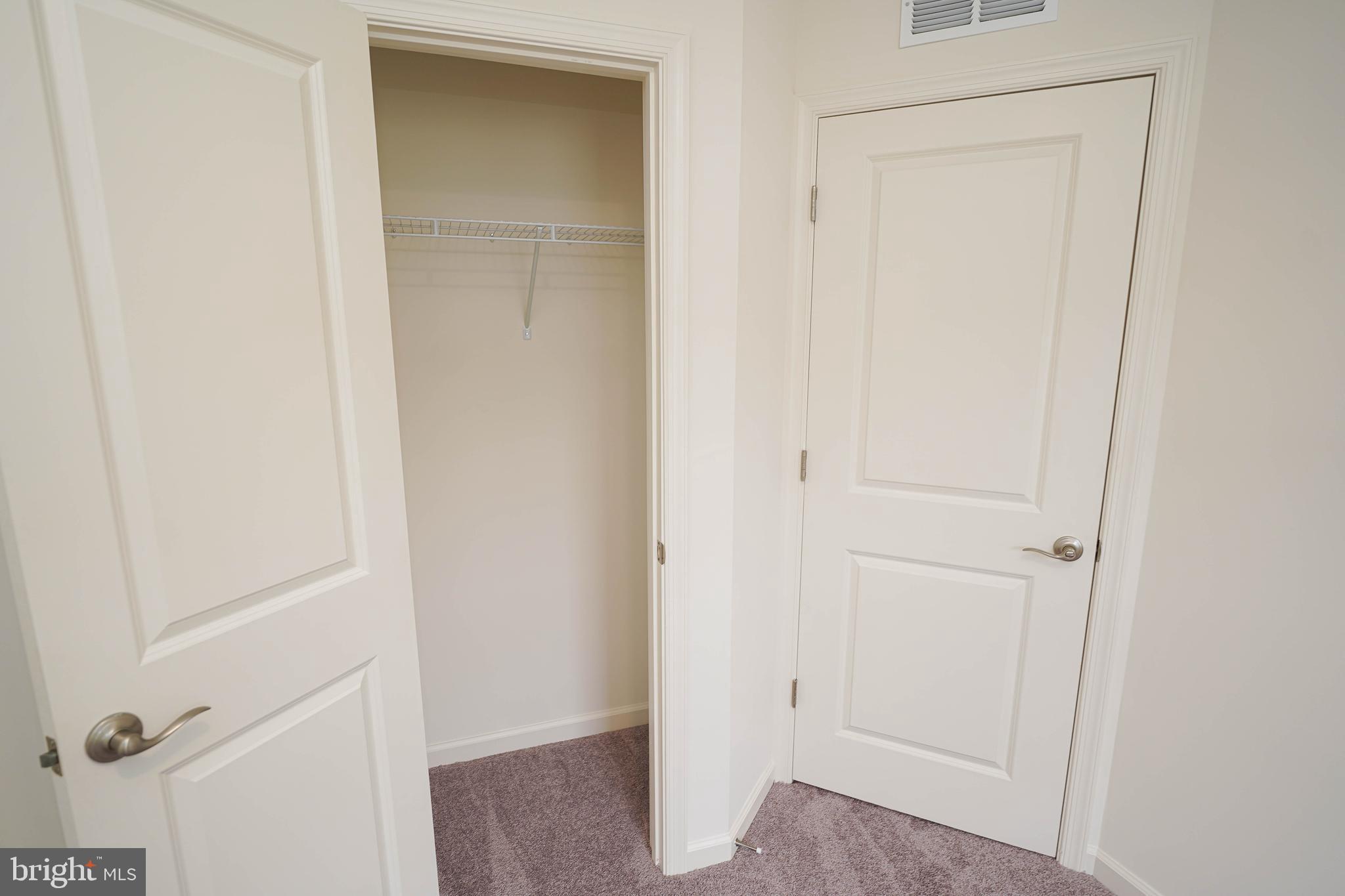 DEEP HARBOUR - Residential Lease