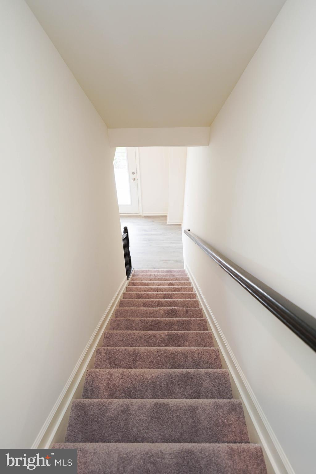 DEEP HARBOUR - Residential Lease