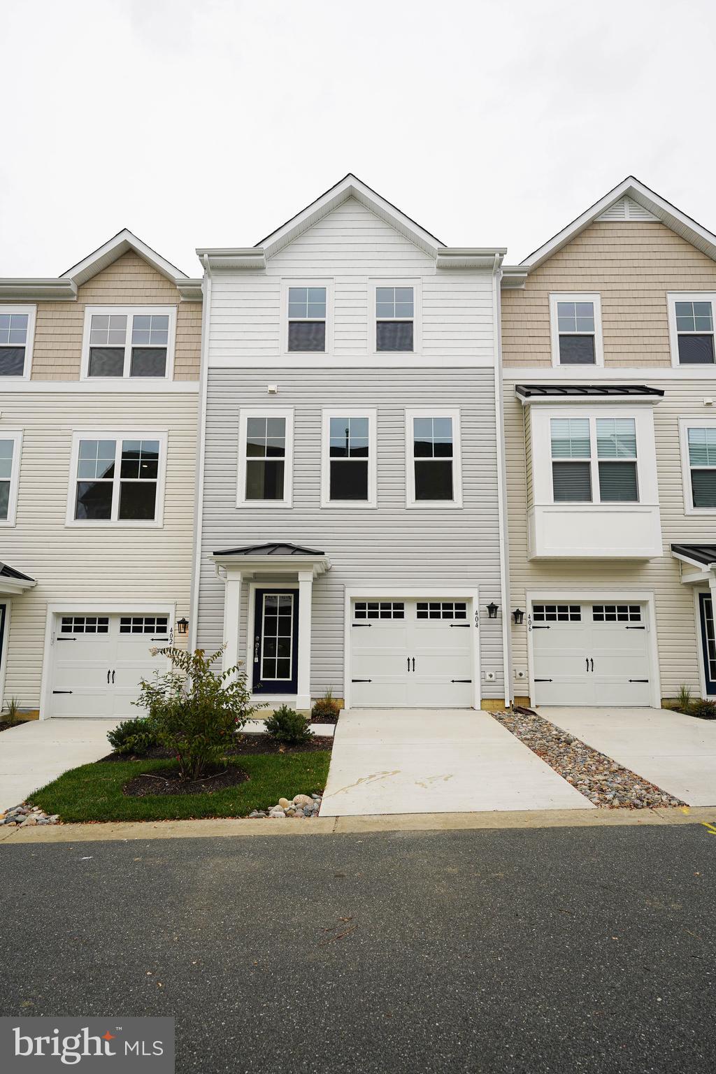 DEEP HARBOUR - Residential Lease