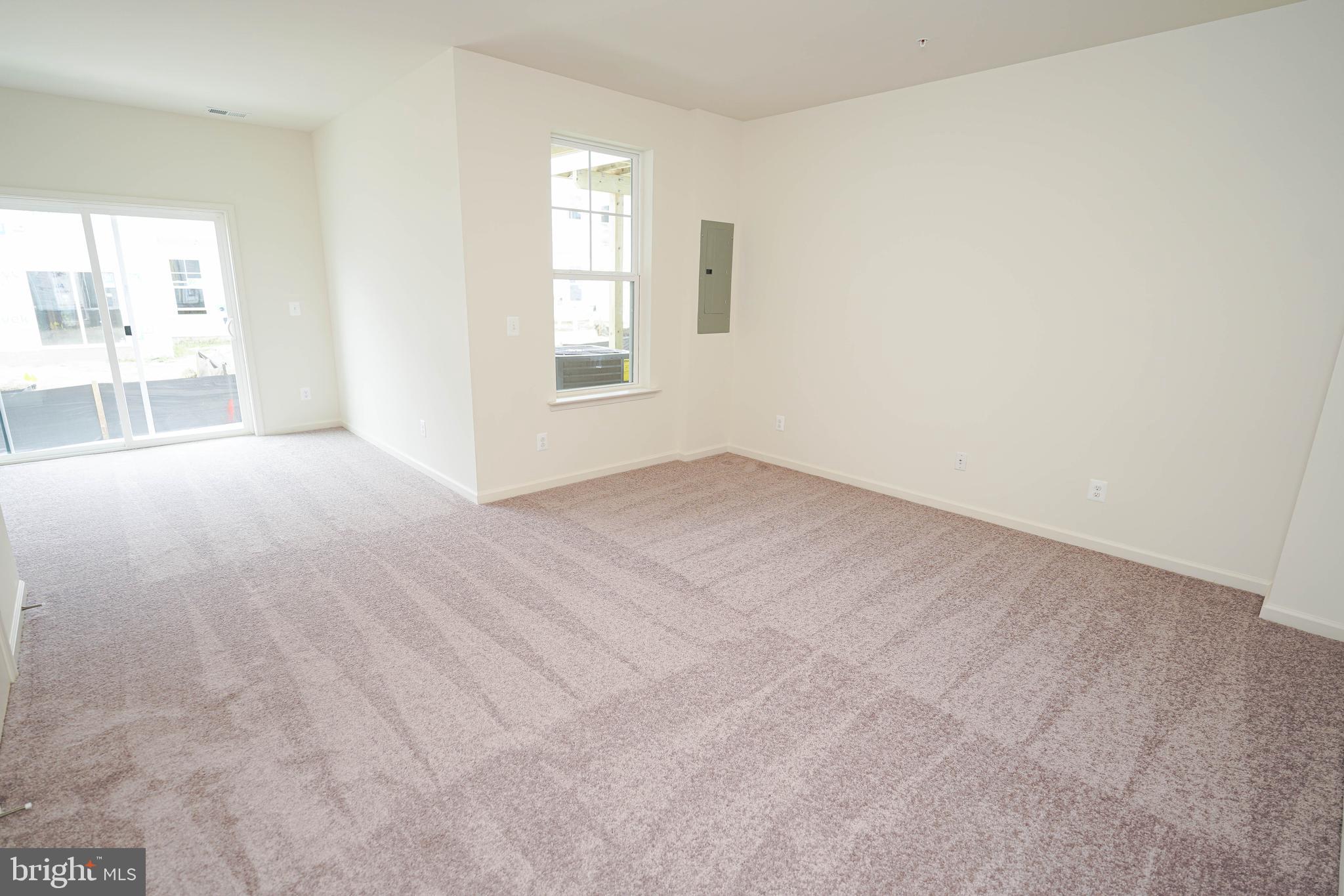 DEEP HARBOUR - Residential Lease