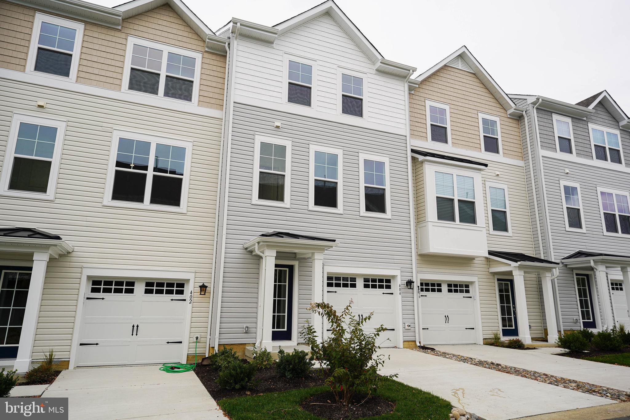 DEEP HARBOUR - Residential Lease