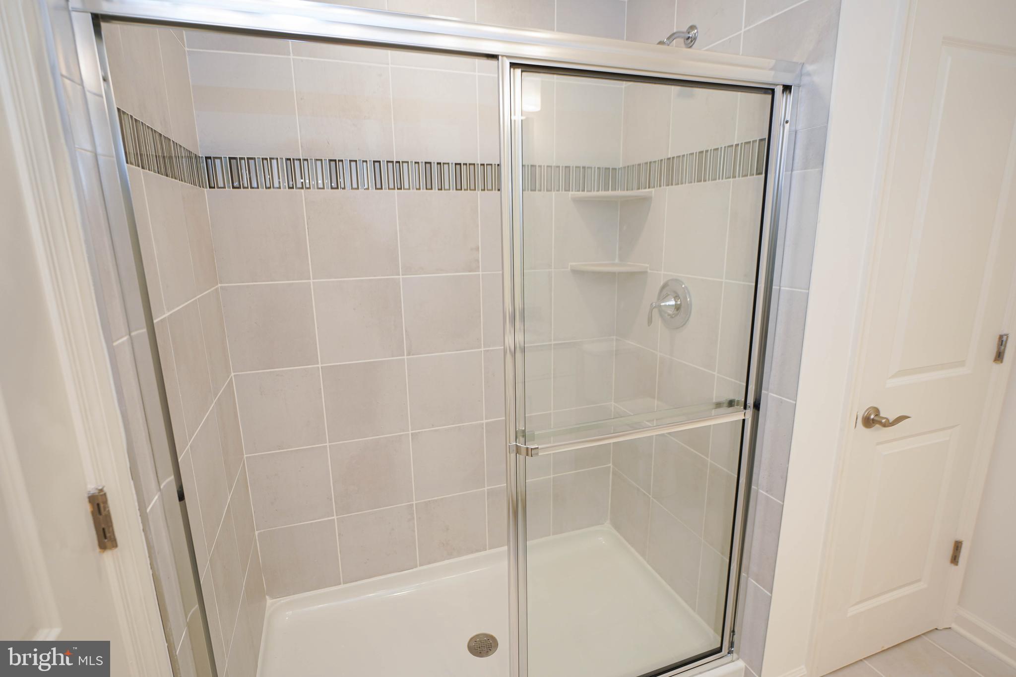 DEEP HARBOUR - Residential Lease