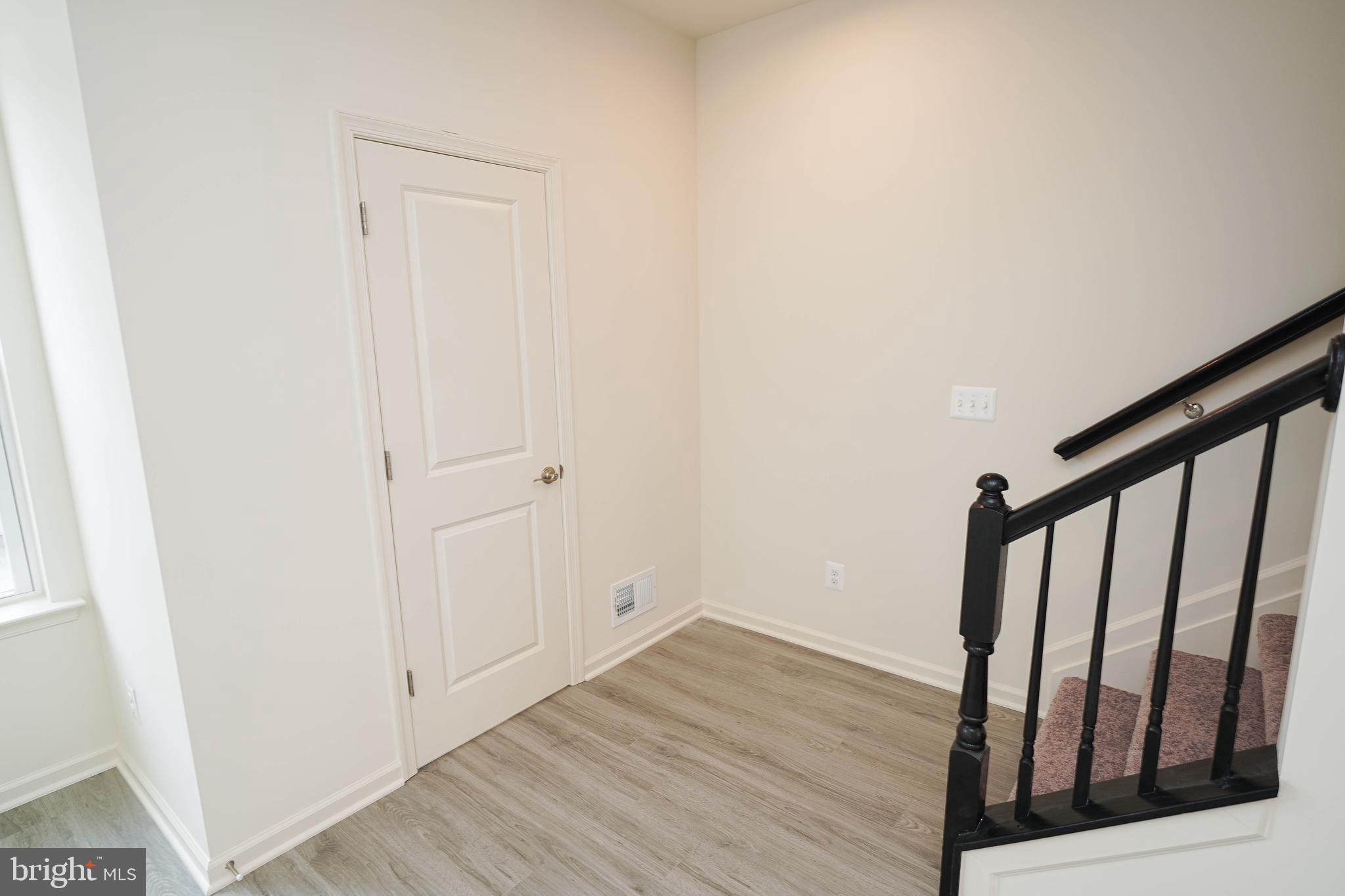 DEEP HARBOUR - Residential Lease