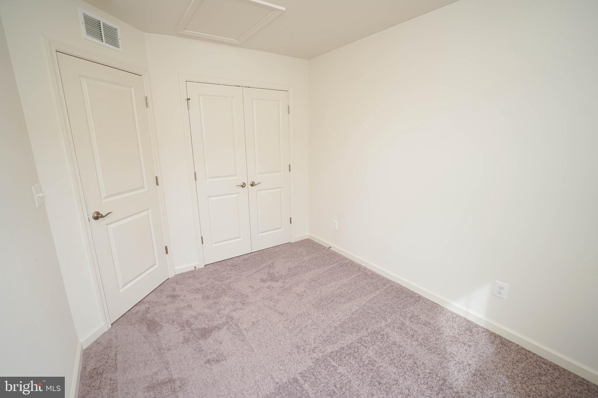 DEEP HARBOUR - Residential Lease