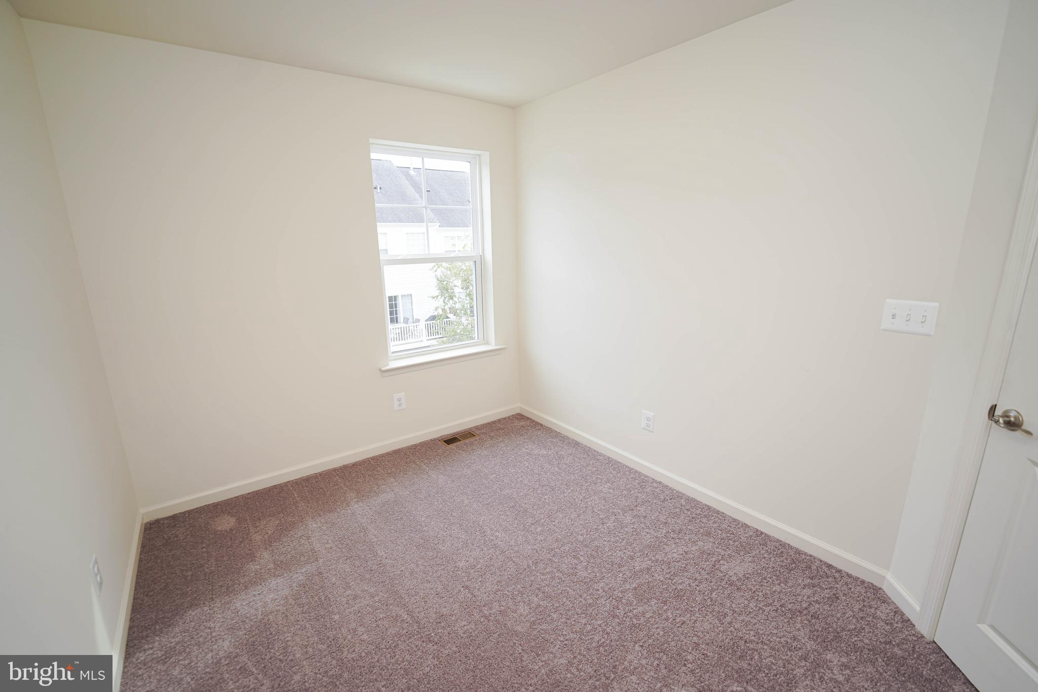 DEEP HARBOUR - Residential Lease