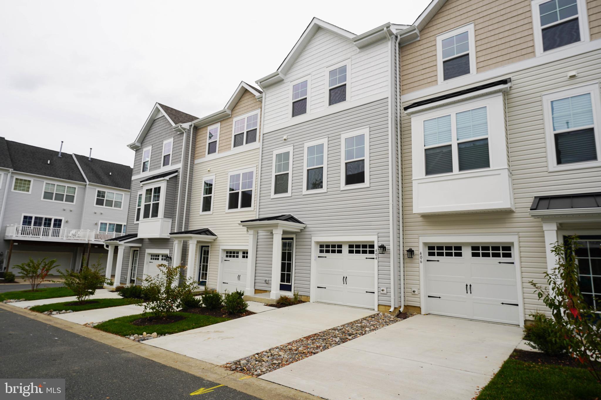 DEEP HARBOUR - Residential Lease