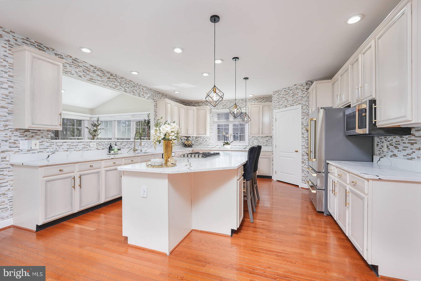 DOMINION VALLEY COUNTRY CLUB - Residential