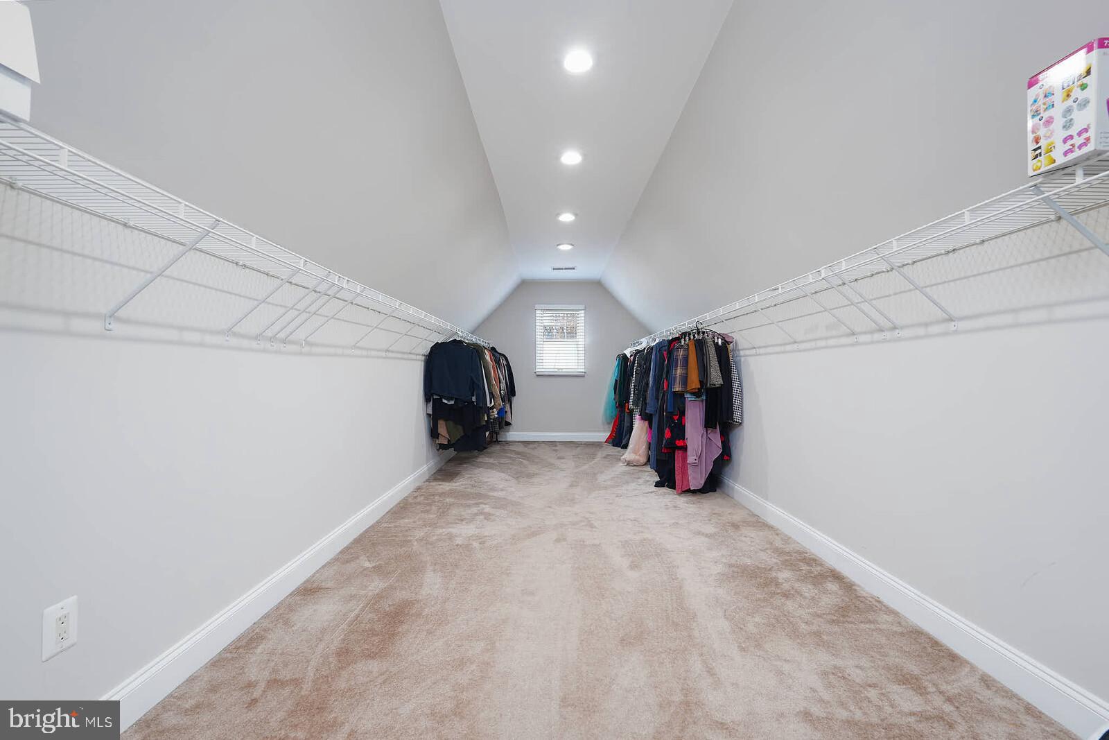 DOMINION VALLEY COUNTRY CLUB - Residential