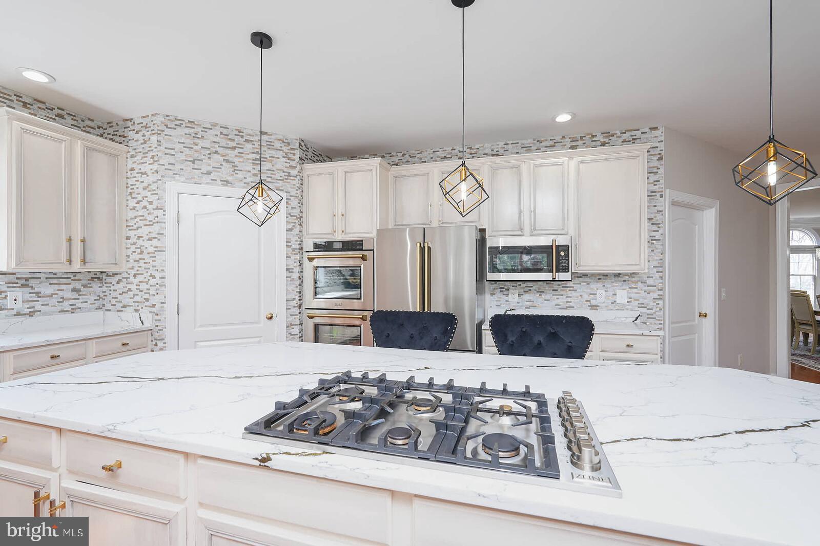 DOMINION VALLEY COUNTRY CLUB - Residential