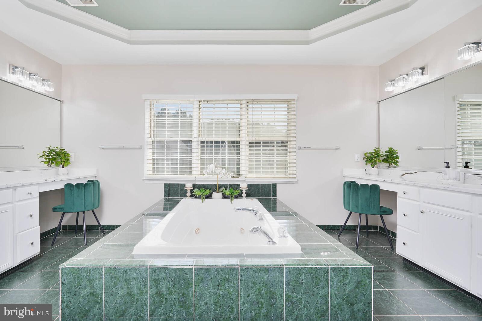 DOMINION VALLEY COUNTRY CLUB - Residential