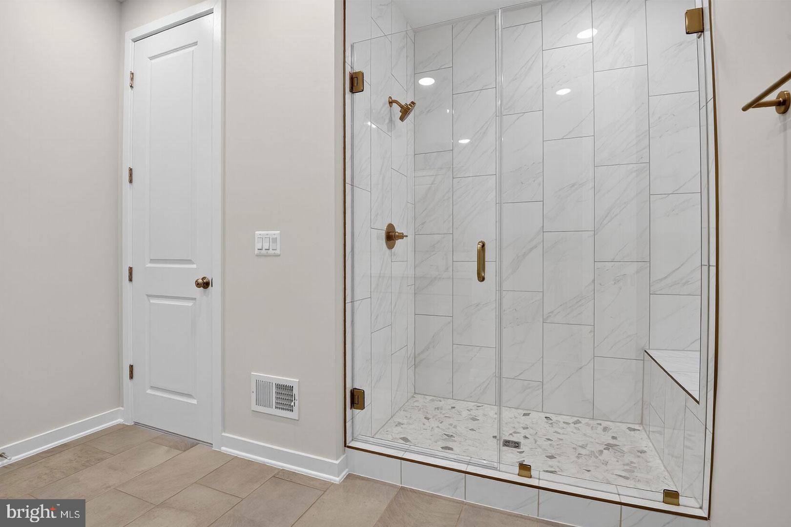 BRAMBLETON - Residential