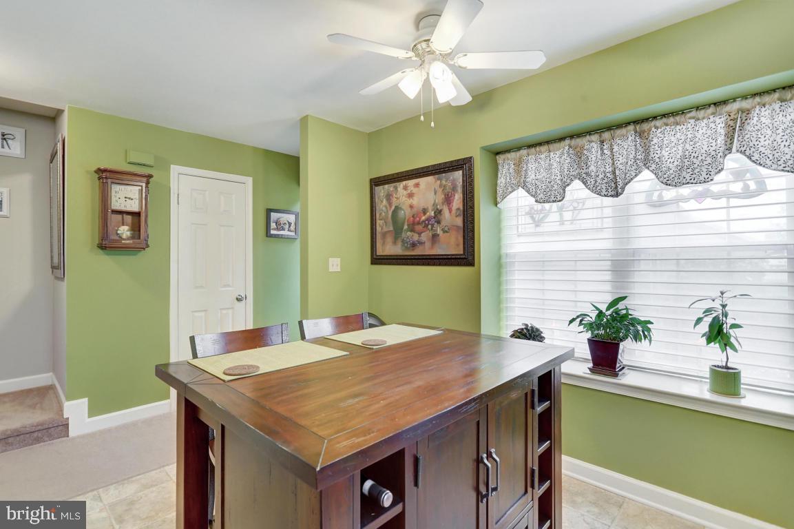 WOODS EDGE - Residential