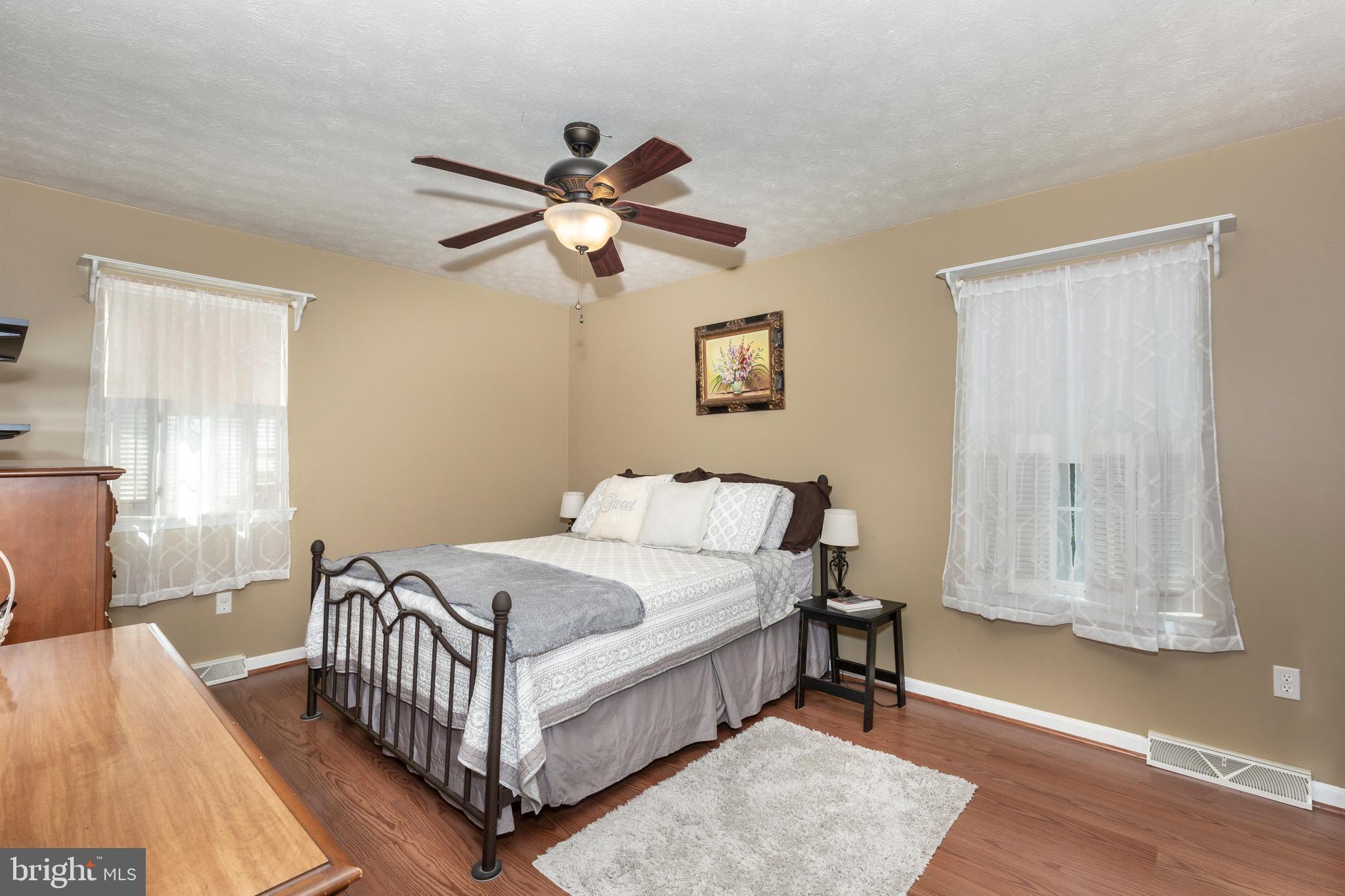 ROBERTS FIELD - Residential