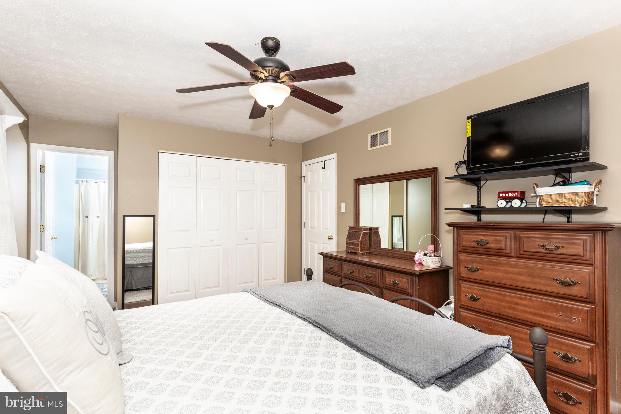 ROBERTS FIELD - Residential