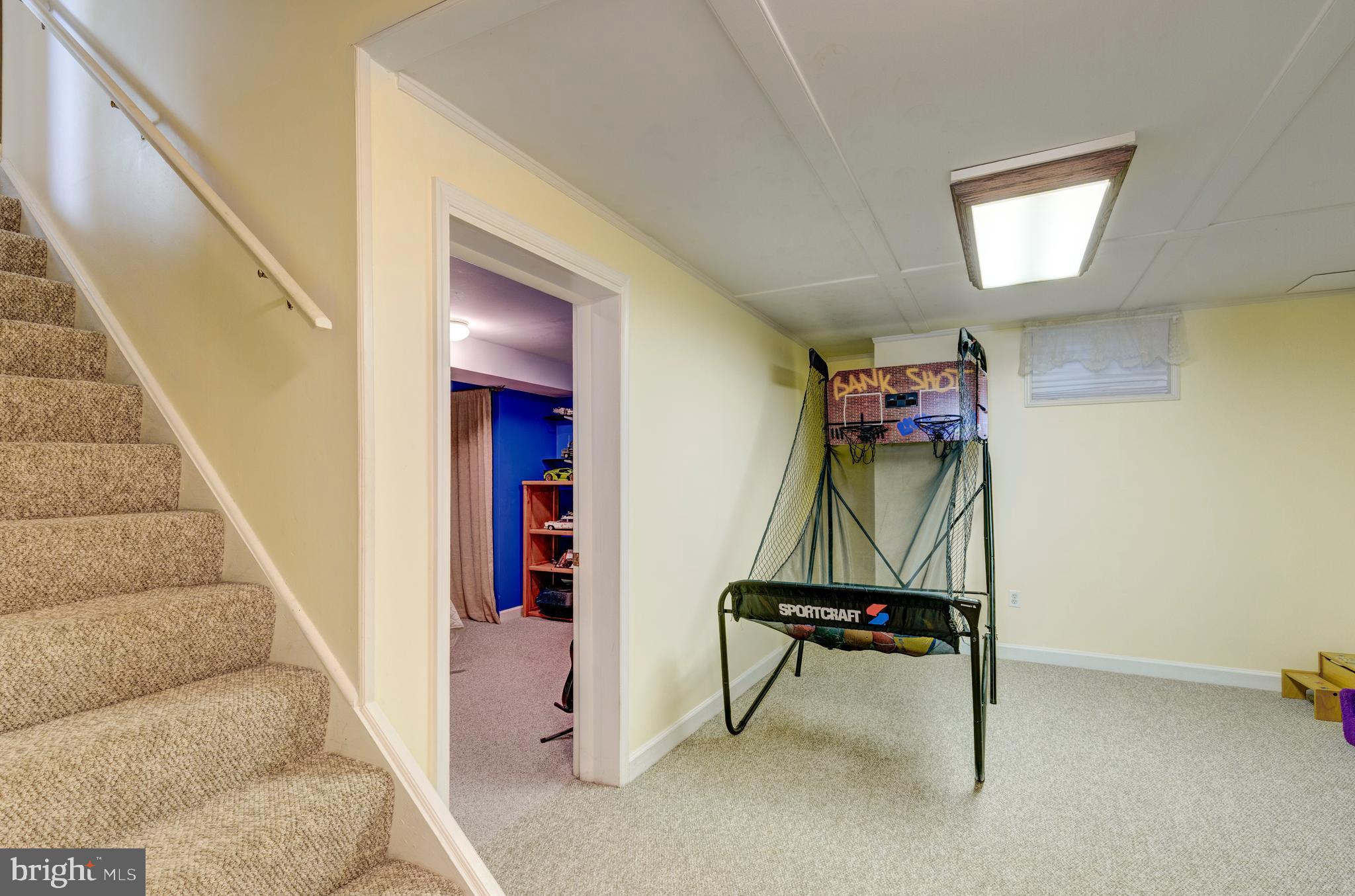 ROBERTS FIELD - Residential