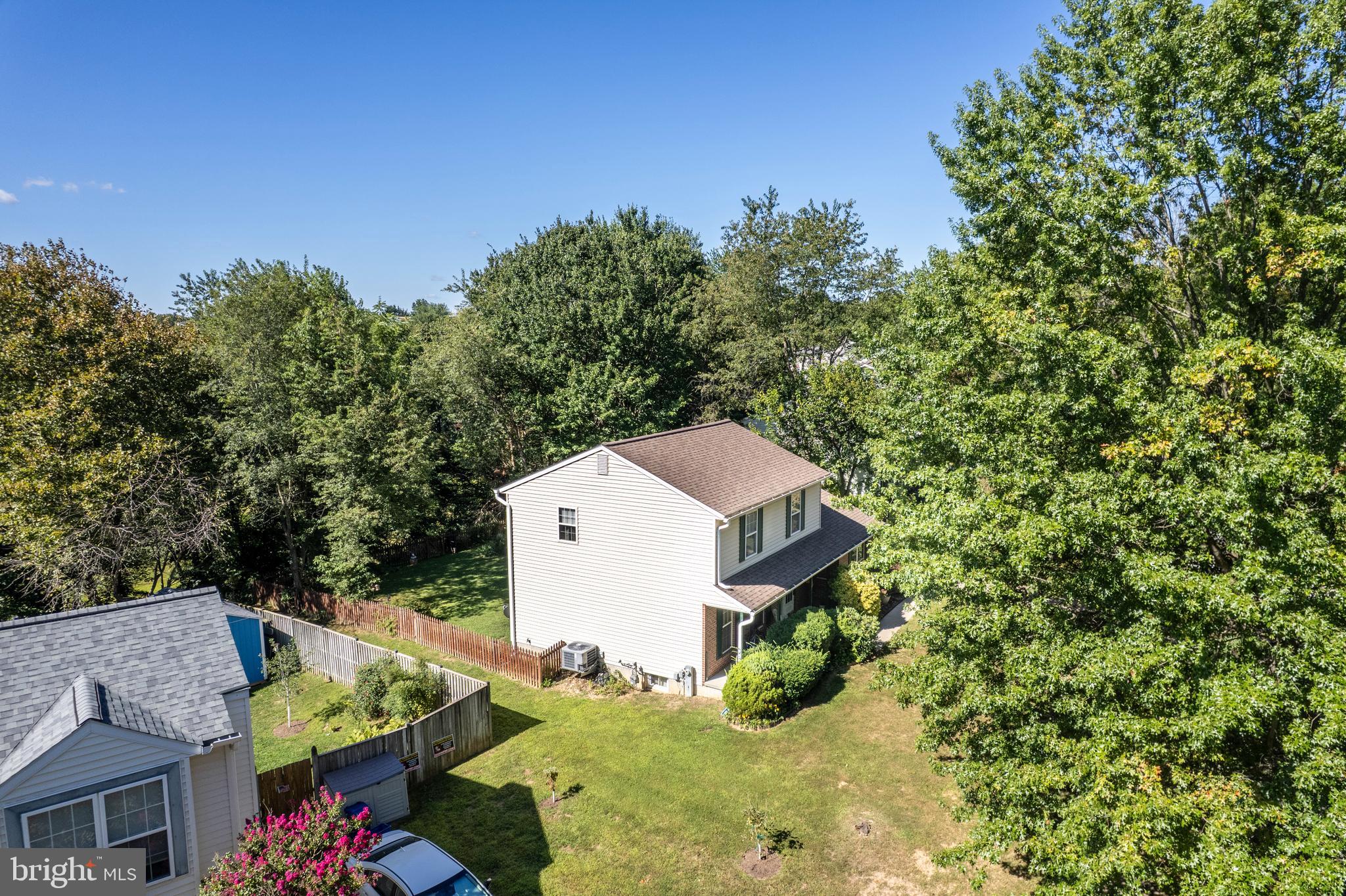 ROBERTS FIELD - Residential