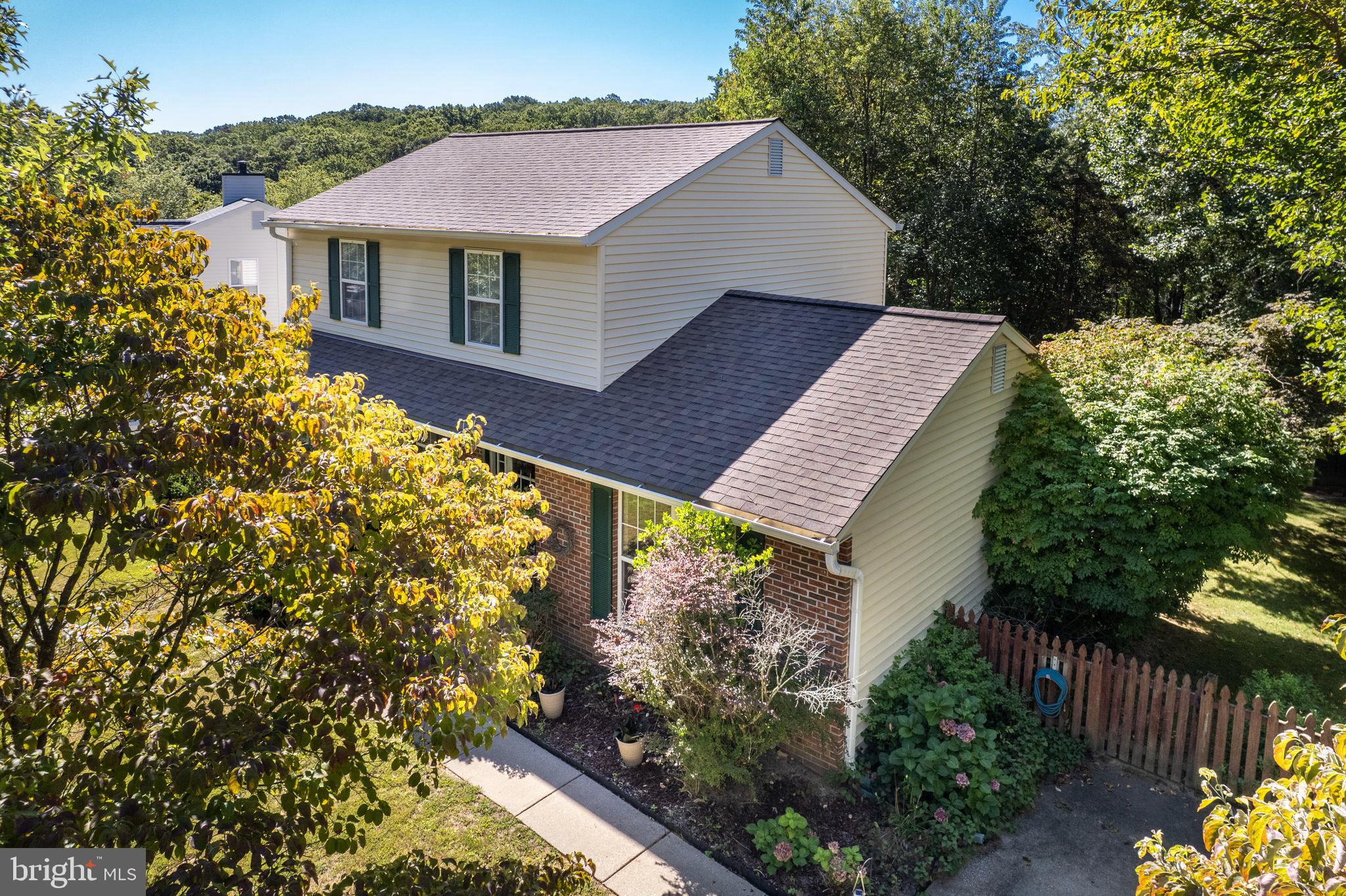 ROBERTS FIELD - Residential