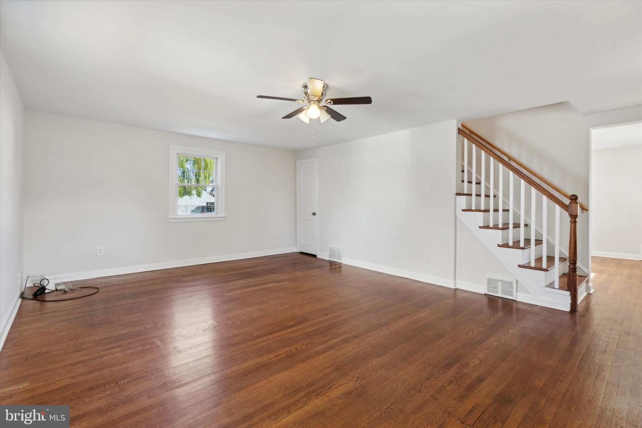 ROSLYN - Residential