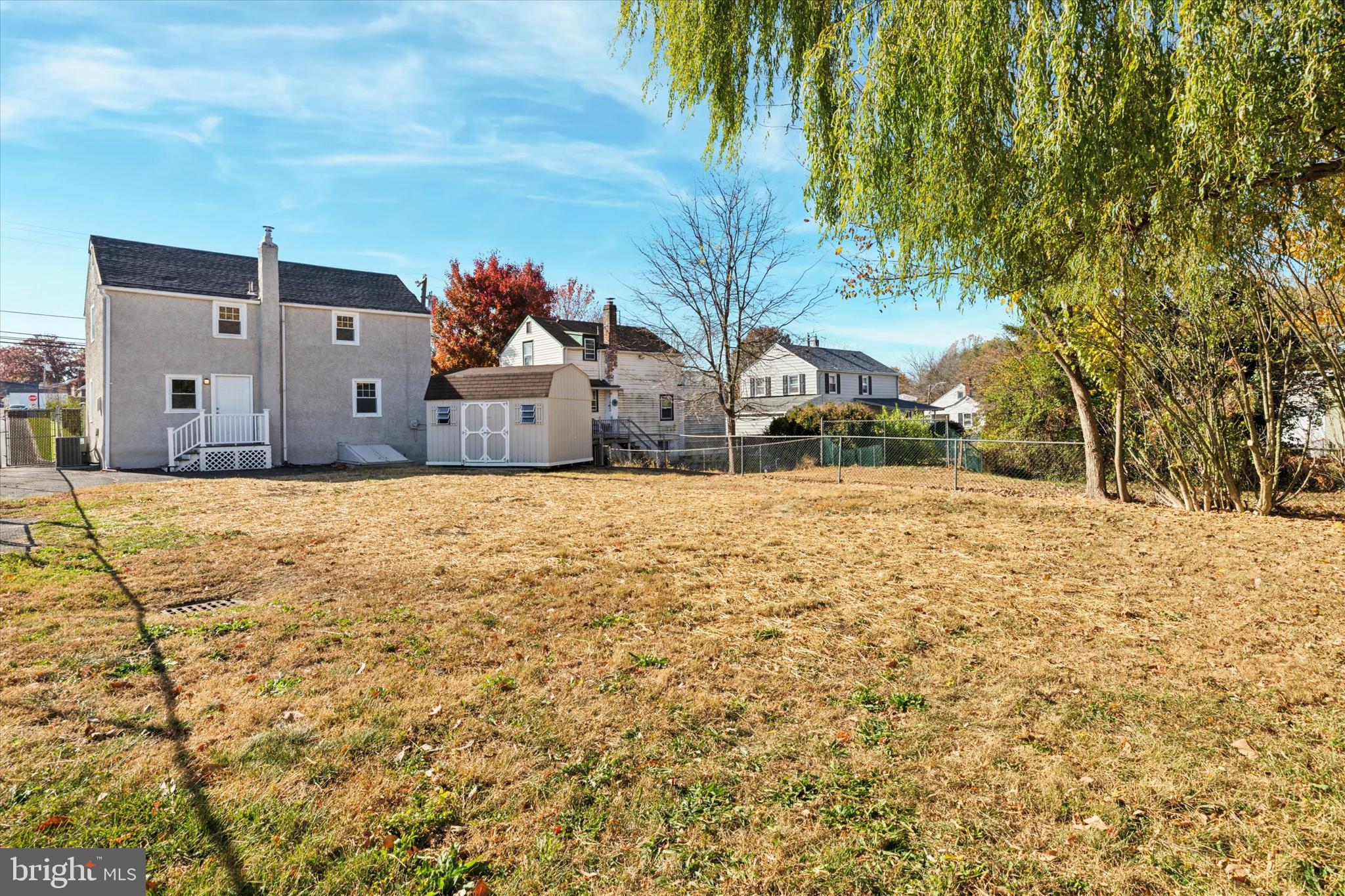 ROSLYN - Residential