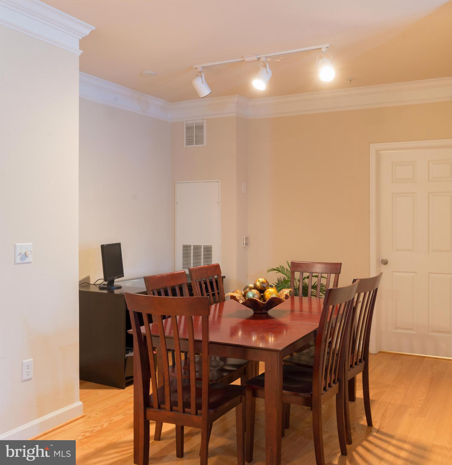 FITZ AT ROCKVILLE TOWN C - Residential