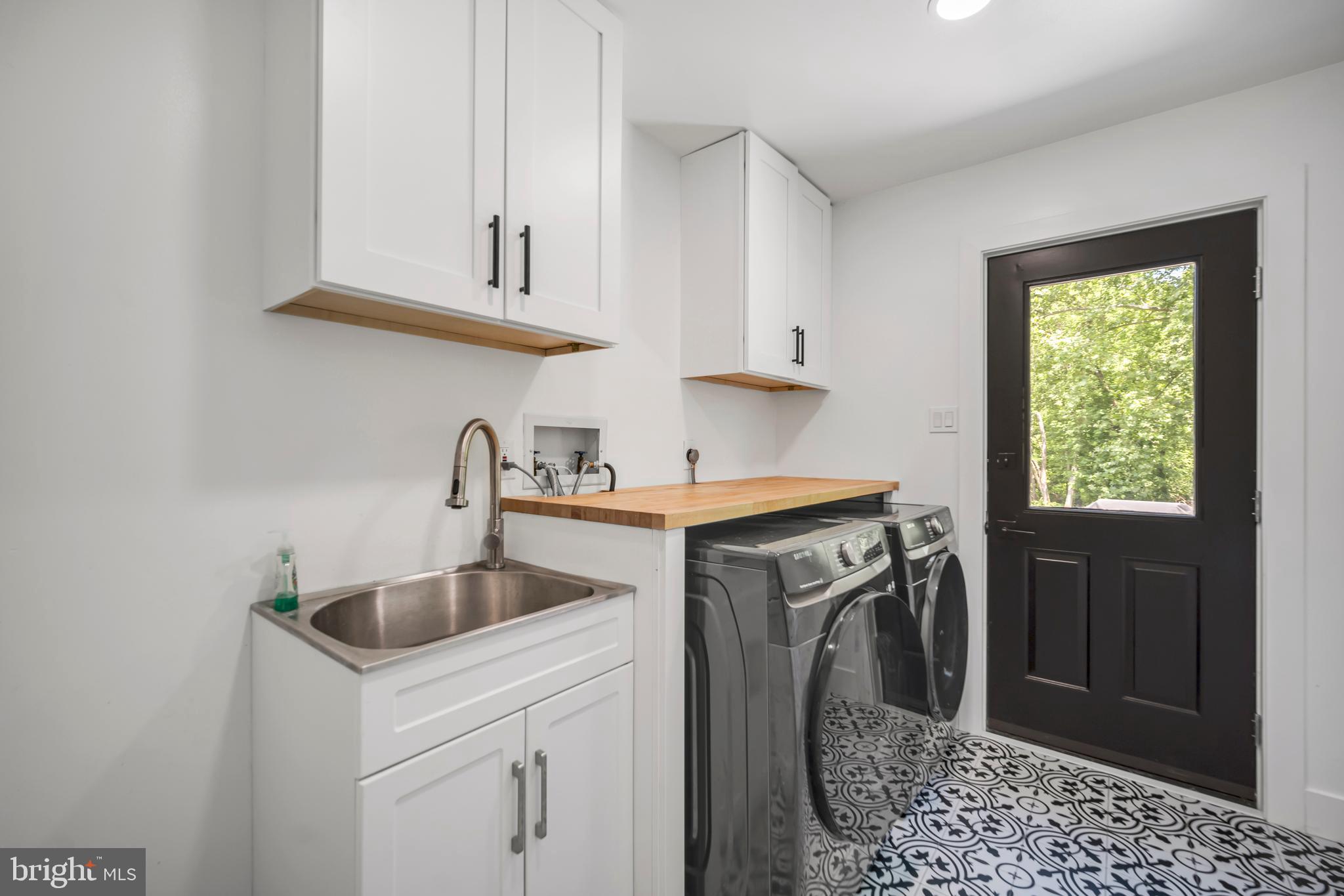 CAMP HILL - Residential