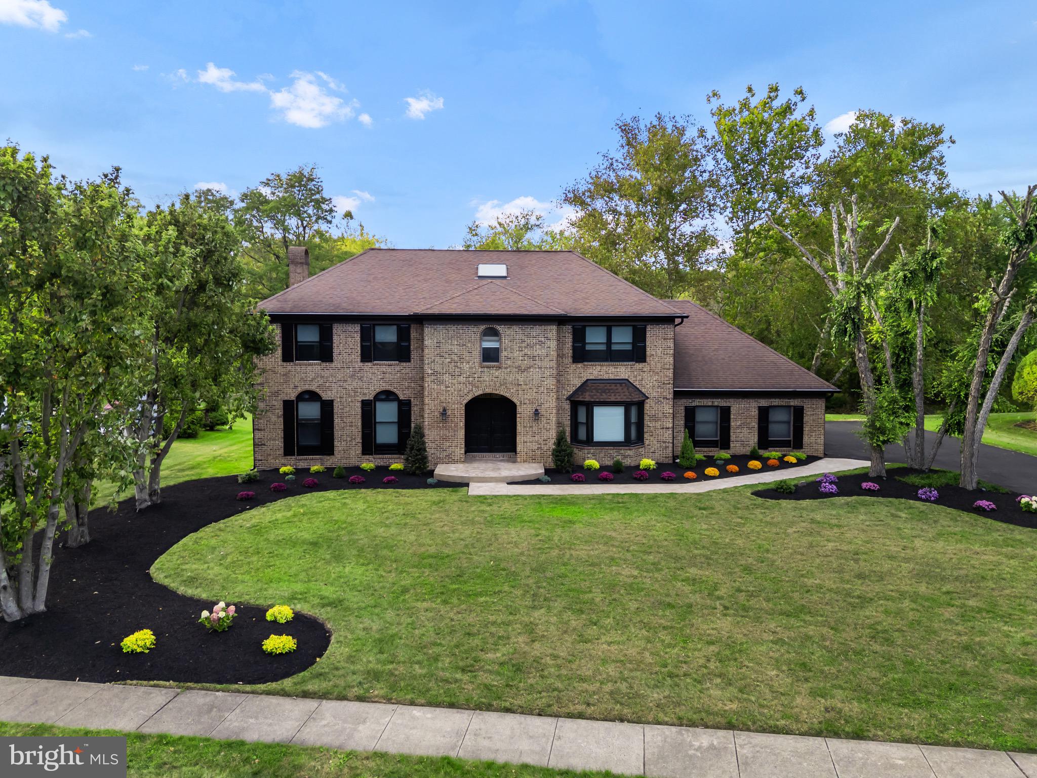 1404 CINNAMON CIRCLE