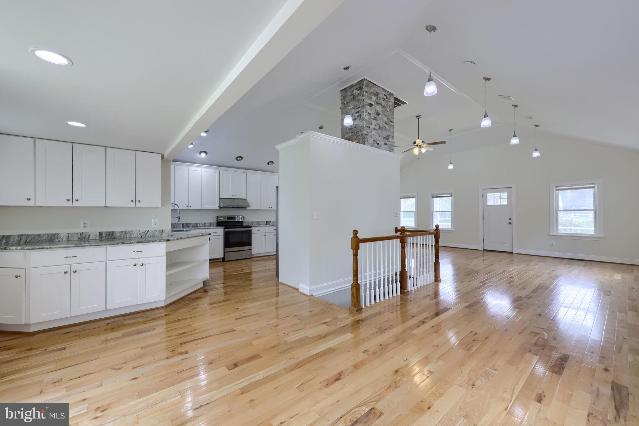 419 COTTAGE PLACE
