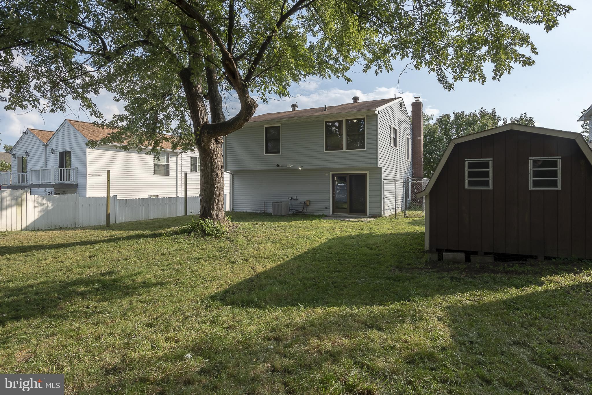 THE PROVINCES - Residential