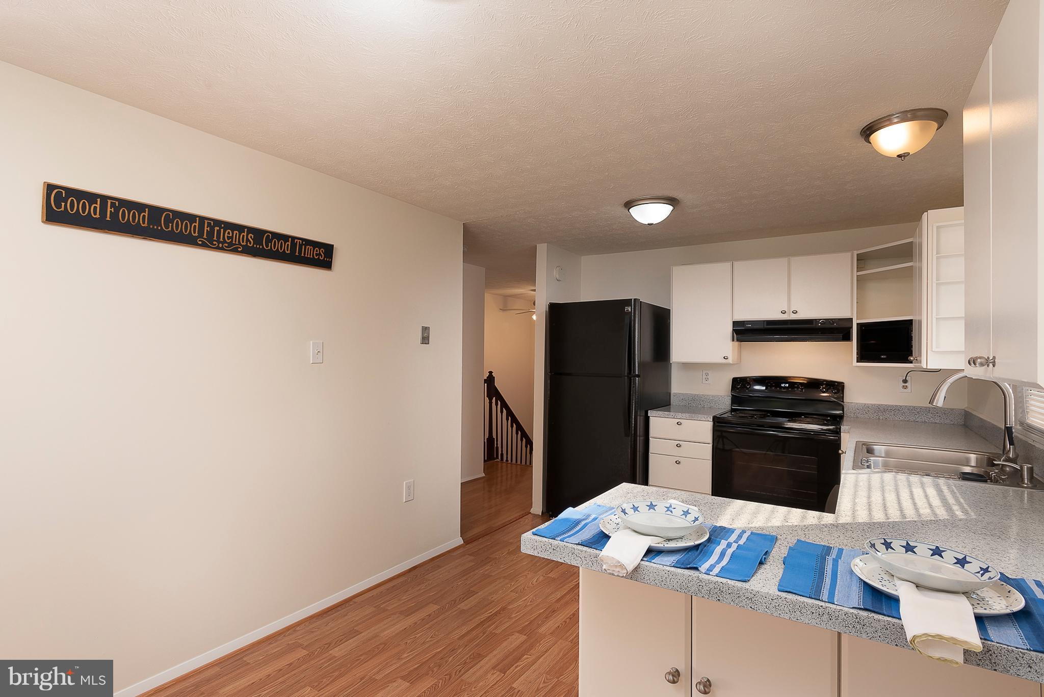 THE PROVINCES - Residential