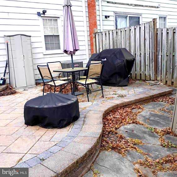 LAKE BRADDOCK - Residential