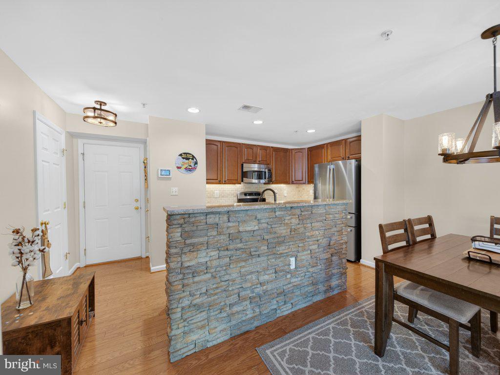 MARKET CENTER CONDOMINIUM - Residential