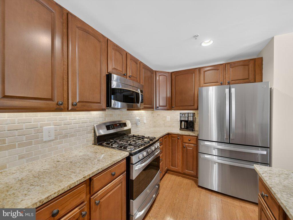MARKET CENTER CONDOMINIUM - Residential
