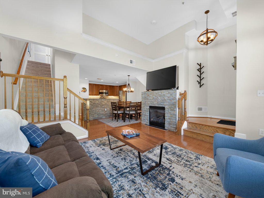 MARKET CENTER CONDOMINIUM - Residential