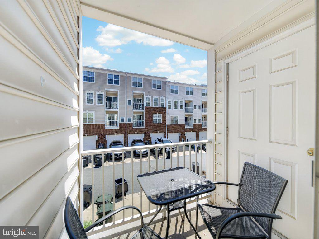 MARKET CENTER CONDOMINIUM - Residential