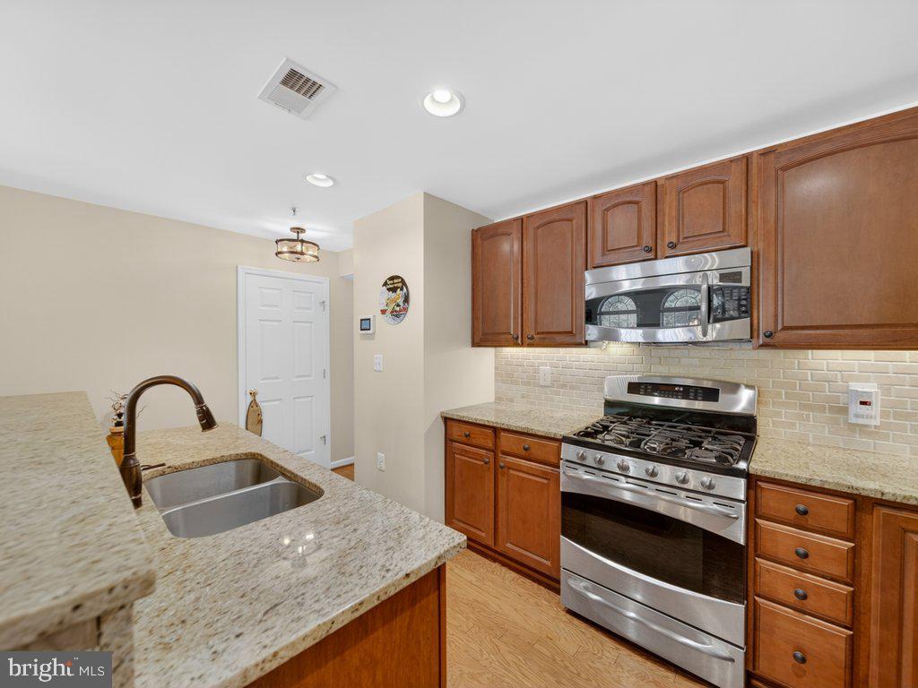 MARKET CENTER CONDOMINIUM - Residential